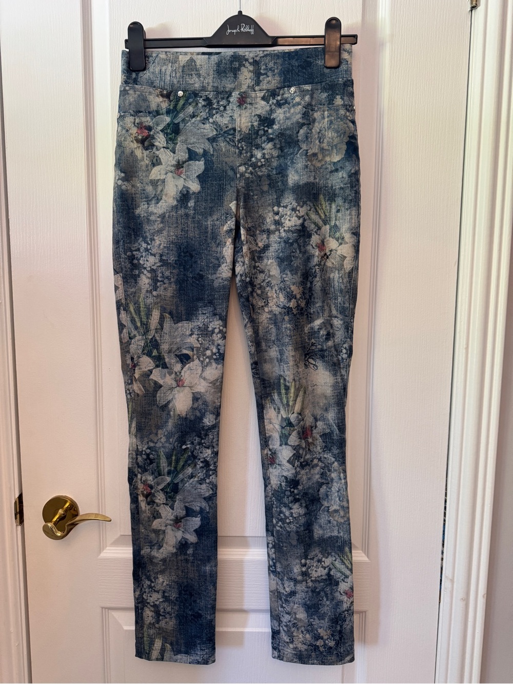 Joseph Ribkoff Blue Floral Print Fitted Straight Leg Pants